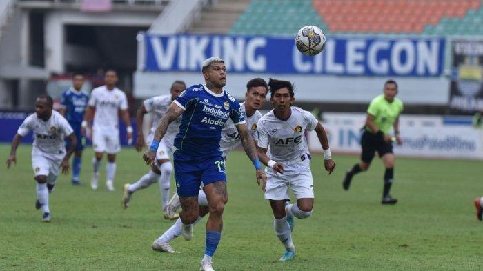 CHUTOGEL - Persik Vs Persib: Maung Bandung Menang 2-0