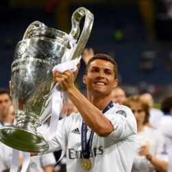 CHUTOGEL - Cristiano Ronaldo: Statistik Karir, Prestasi, dan Kontroversi