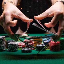 Poker: Perjalanan Permainan dari Tradisional ke Digital